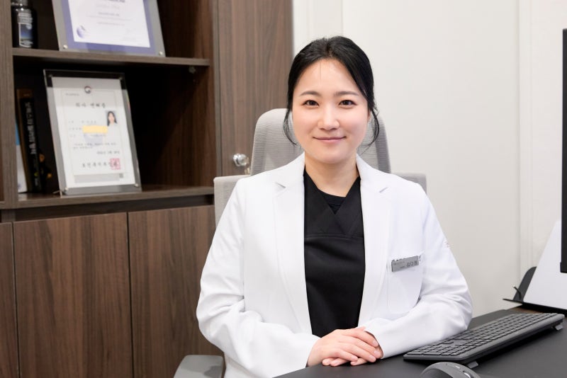 여자정수리탈모, 모낭주사와 저출력 레이저는 정말 도움이 될까요? 사진 4
