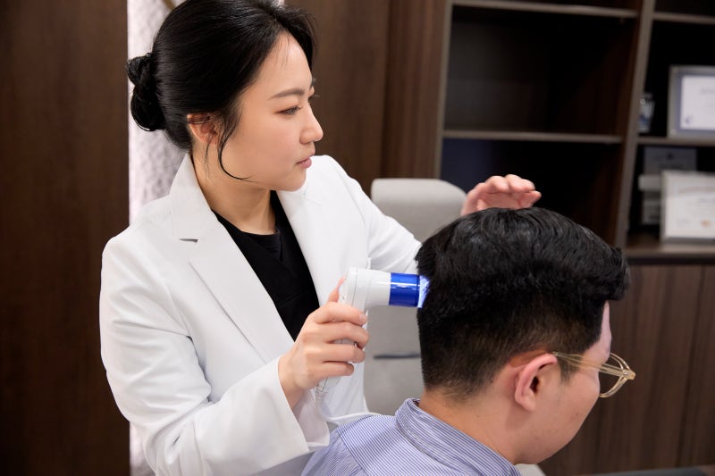 학동역피부과 원형탈모, 자연 회복을 기다려도 될까요?